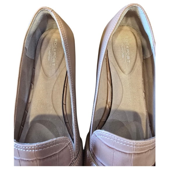 Rockport Total Motion Laylani Beige Croc Embossed Leather Buckle Loafer 9 - Picture 9 of 10